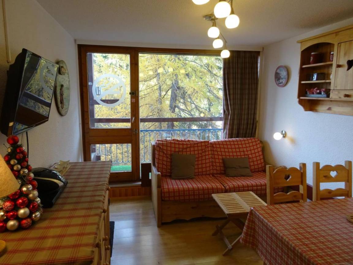 25 m&sup2; Studio 1 Schlafzimmer 4 G&auml;ste