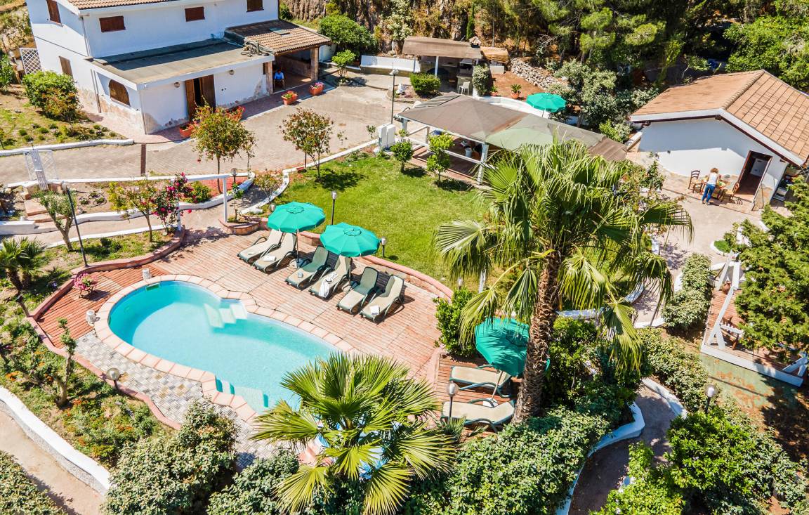 200 M² House ∙ 4 Bedrooms ∙ 8 Guests - Alghero