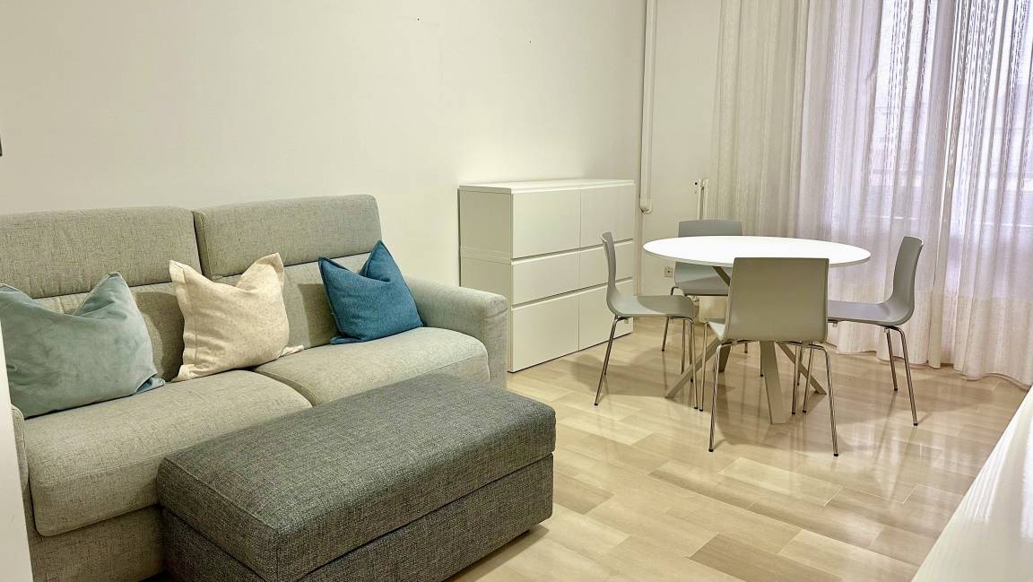 Ferienwohnung ∙ 1 Schlafzimmer ∙ 4 Gäste - Ancona