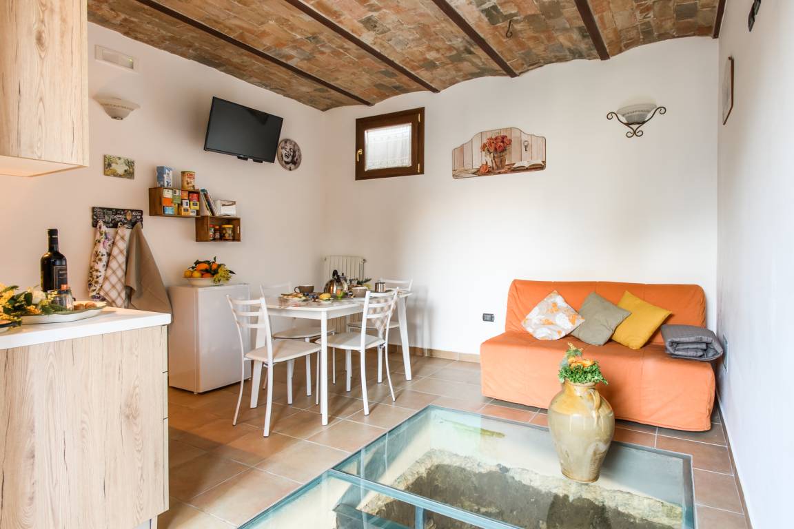 50 M² Apartamento ∙ 1 Habitación ∙ 4 Huéspedes - Capua