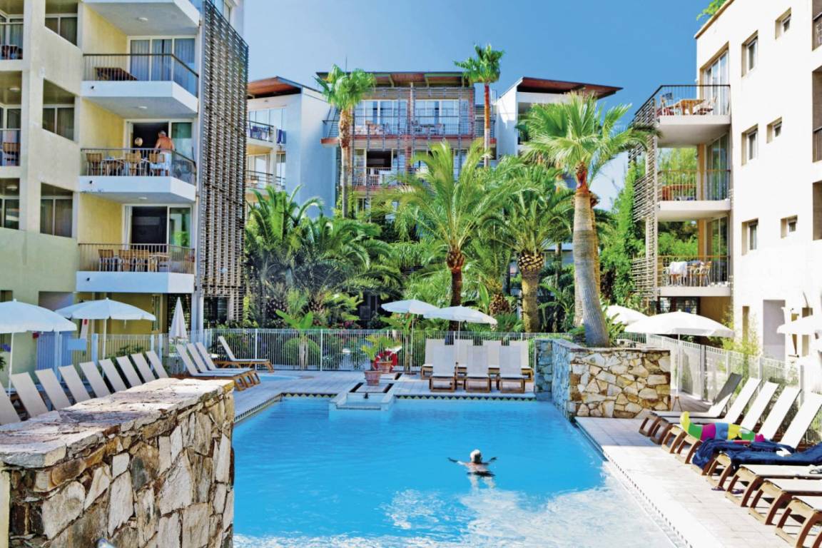 32 M² Apartamento ∙ 1 Habitación ∙ 4 Huéspedes - Antibes