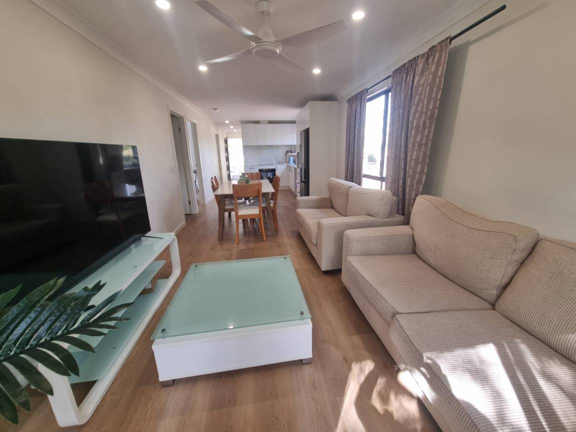 150 M² Maalaistalo ∙ 3 Makuuhuonetta ∙ 6 Vierasta - Brisbane