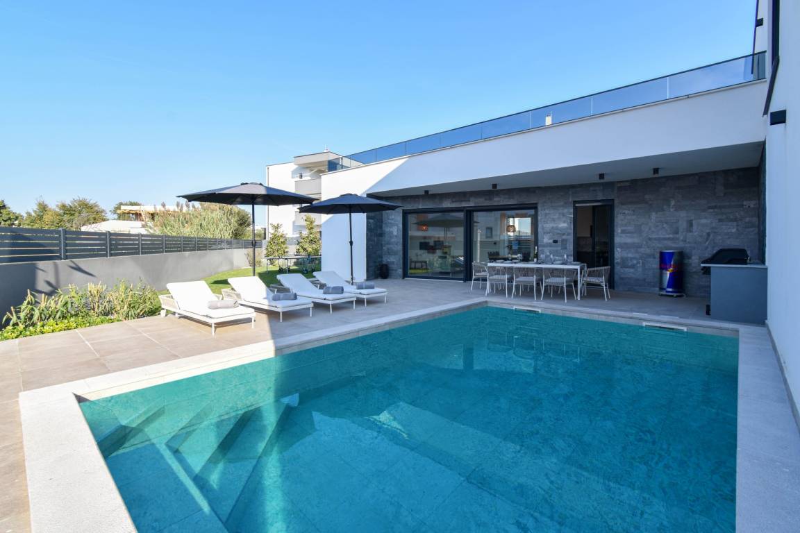 200 M² Villa ∙ 4 Bedrooms ∙ 8 Guests - Medulin