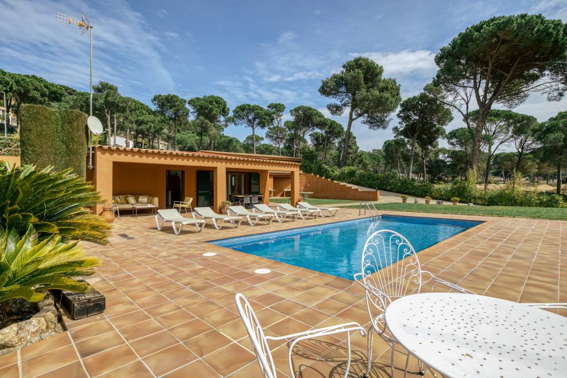 120 M² House ∙ 3 Bedrooms ∙ 6 Guests - Llafranc