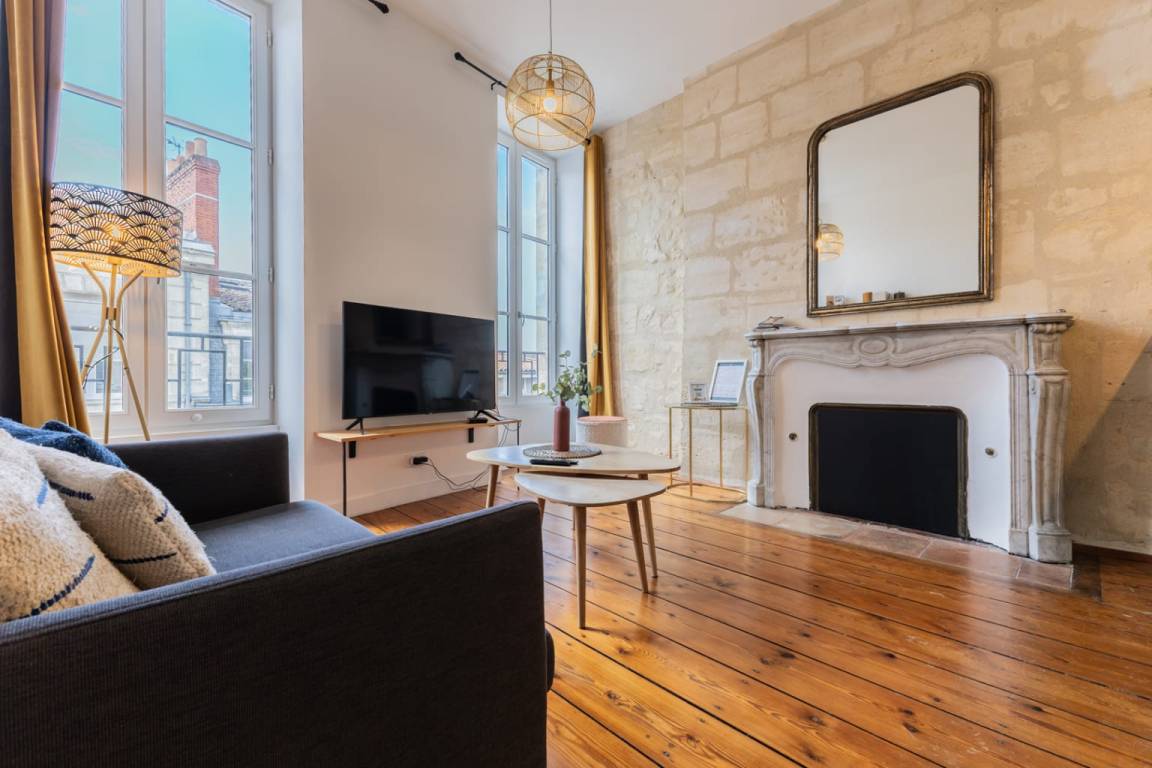 55 M² Apartment ∙ 2 Bedrooms ∙ 4 Guests - Bordeaux