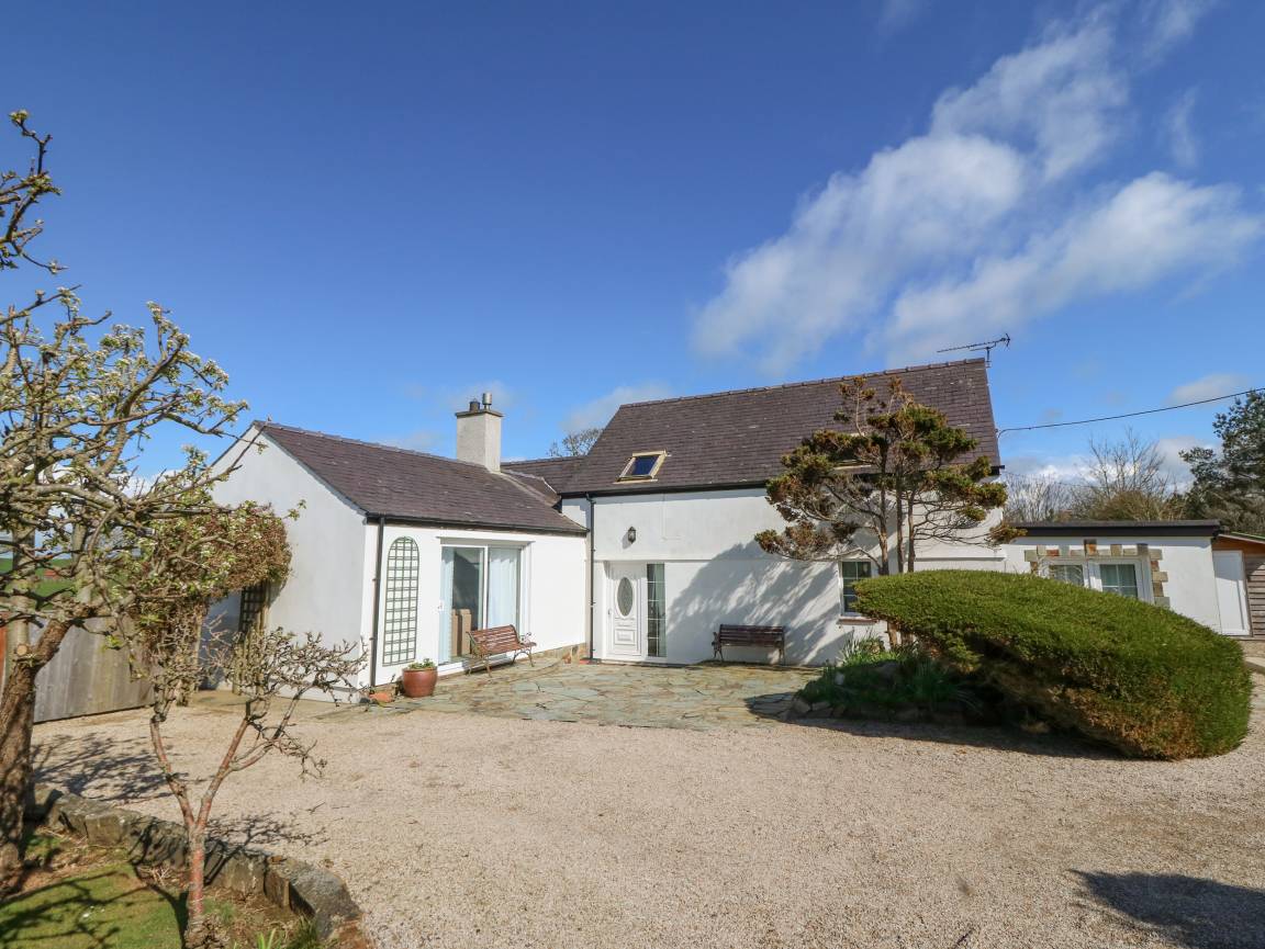 Cottage ∙ 4 Bedrooms ∙ 10 Guests - Morfa Nefyn