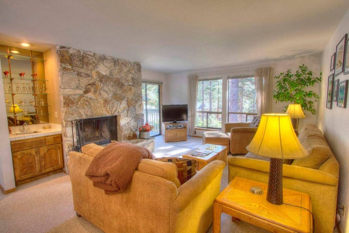197 M² Condo ∙ 3 Bedrooms ∙ 6 Guests - Carson City, NV