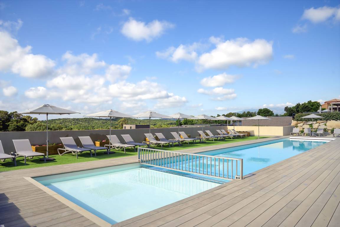 85 M² Chalet ∙ 3 Habitaciones ∙ 6 Huéspedes - Corsica