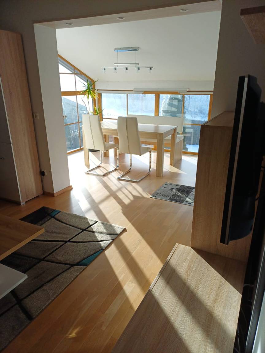 78 M² Ferienwohnung ∙ 2 Schlafzimmer ∙ 4 Gäste - Waging am See