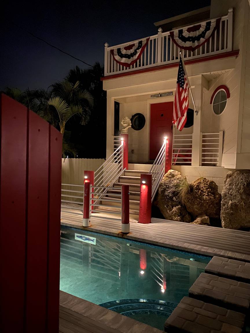 166 M² House ∙ 3 Bedrooms ∙ 6 Guests - Holmes Beach, FL