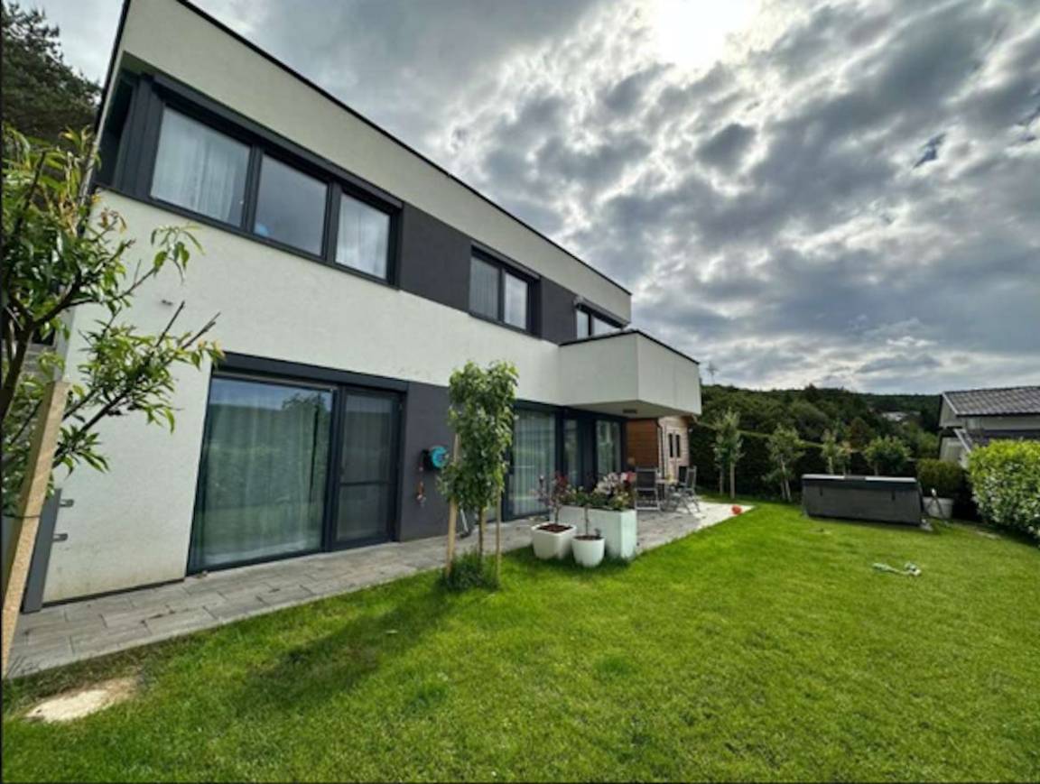 127 M² Ferienhaus ∙ 4 Schlafzimmer ∙ 6 Gäste - Perchtoldsdorf