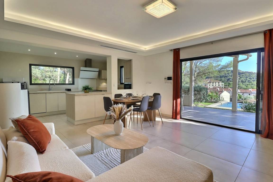 192 M² Casa ∙ 5 Habitaciones ∙ 10 Huéspedes - Ventabren