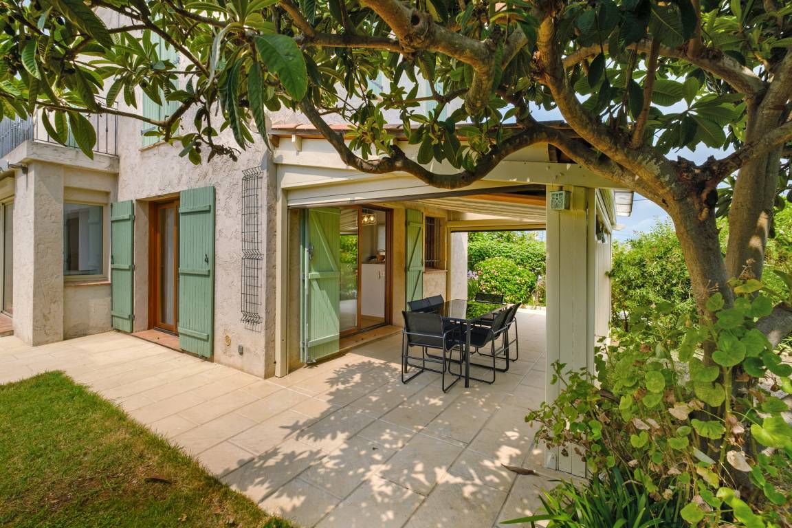 100 M² House ∙ 3 Bedrooms ∙ 6 Guests - Biot