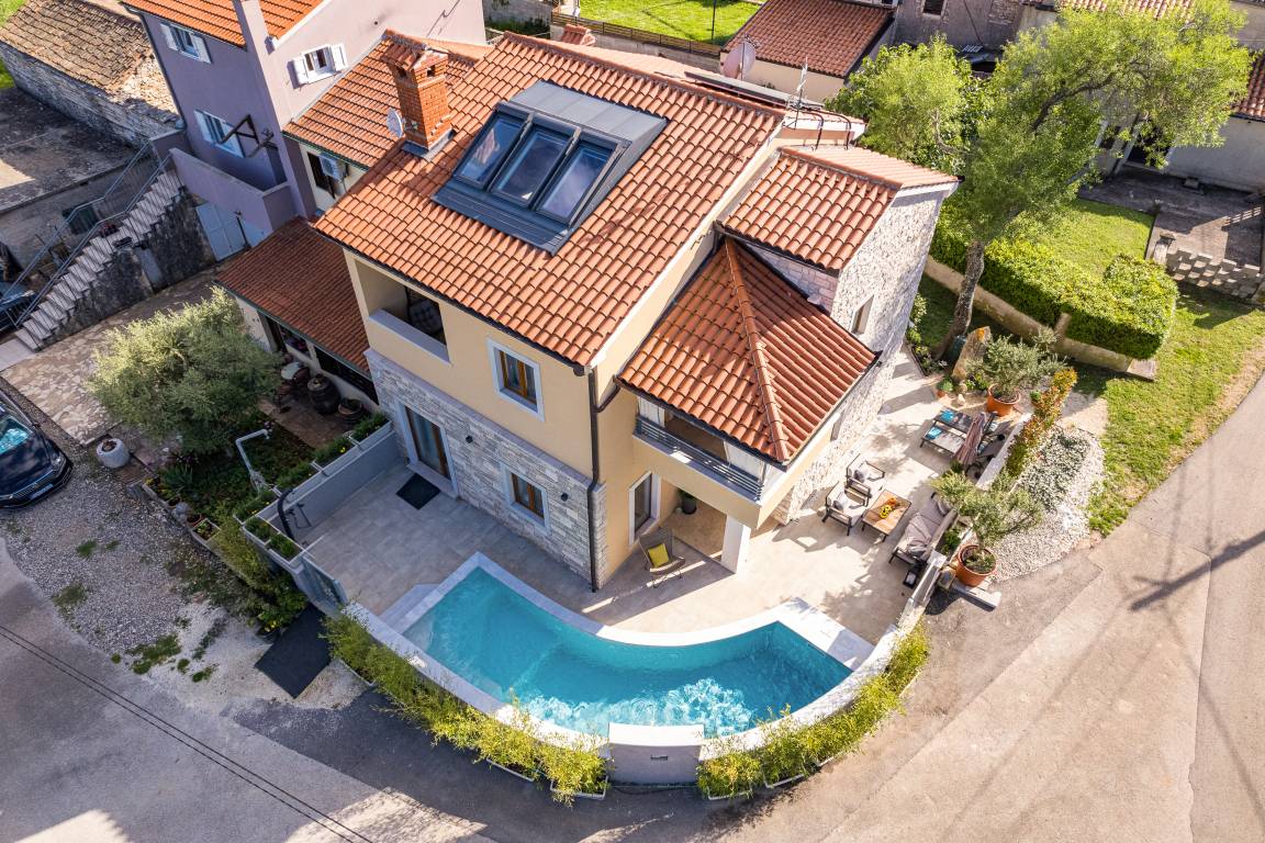 197 M² Maison De Vacances ∙ 3 Chambres ∙ 6 Personnes - Krnica