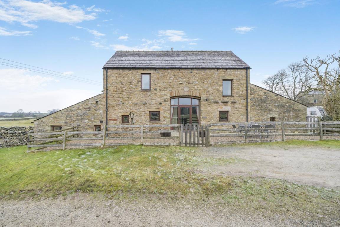 Cottage ∙ 3 Bedrooms ∙ 6 Guests - Kirkby Lonsdale