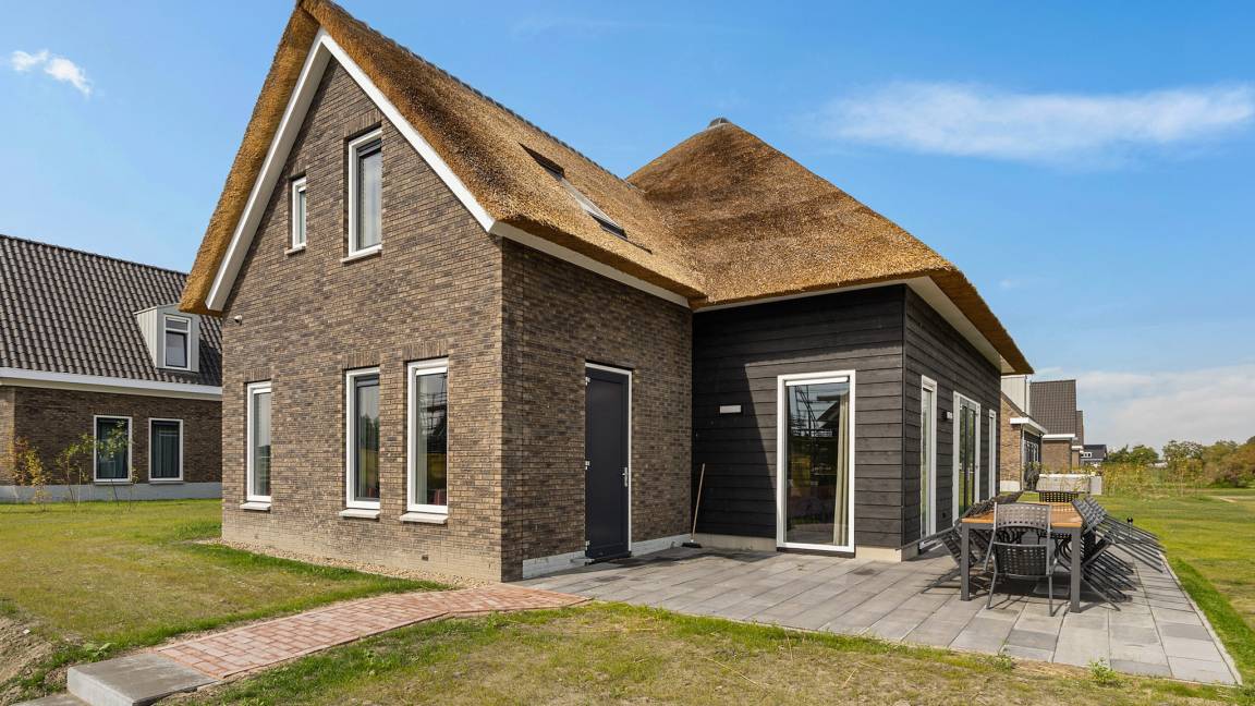 221 M² Huis ∙ 7 Slaapkamers ∙ 14 Gasten - Medemblik