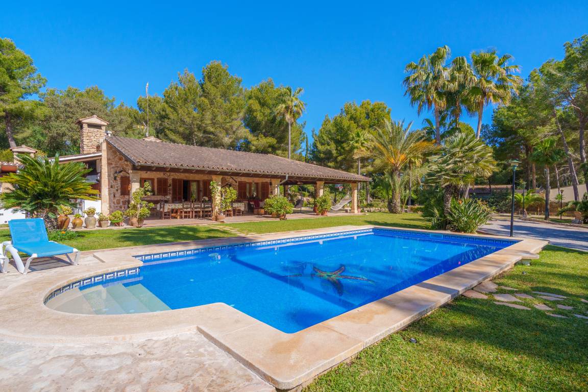 350 M² Ferienhaus ∙ 3 Schlafzimmer ∙ 6 Gäste - Alcúdia
