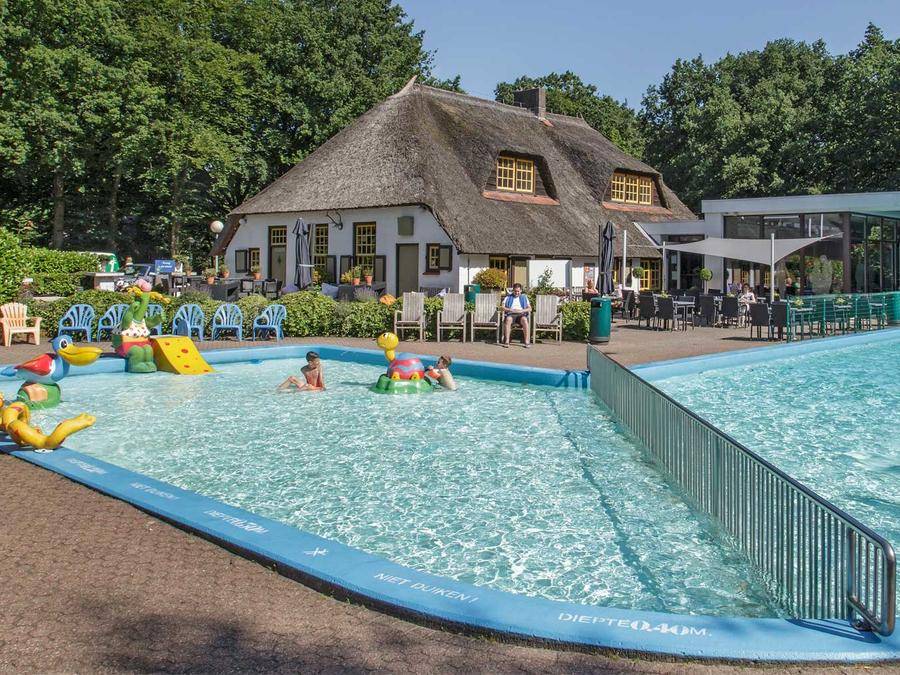 51 M² House ∙ 2 Bedrooms ∙ 4 Guests - Zwolle