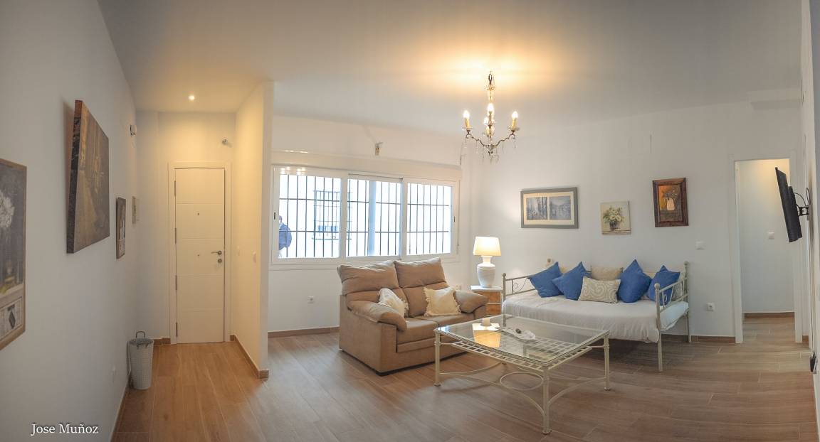 85 M² Apartamento ∙ 2 Habitaciones ∙ 4 Huéspedes - Palma del Río