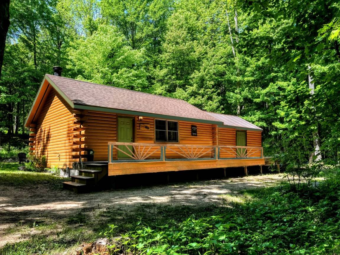 House ∙ 2 Bedrooms ∙ 4 Guests - Potsdam, NY