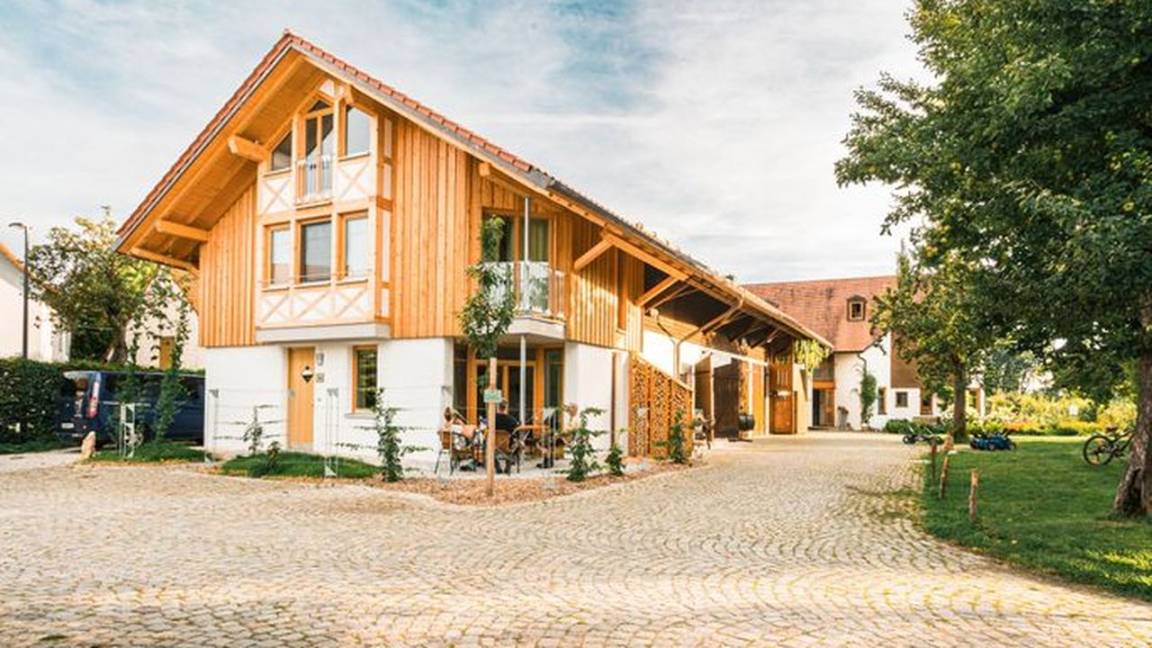 70 M² Ferienwohnung ∙ 2 Schlafzimmer ∙ 4 Gäste - Lauf an der Pegnitz