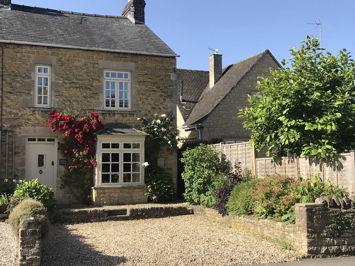 Cottage ∙ 3 Bedrooms ∙ 6 Guests - Burford