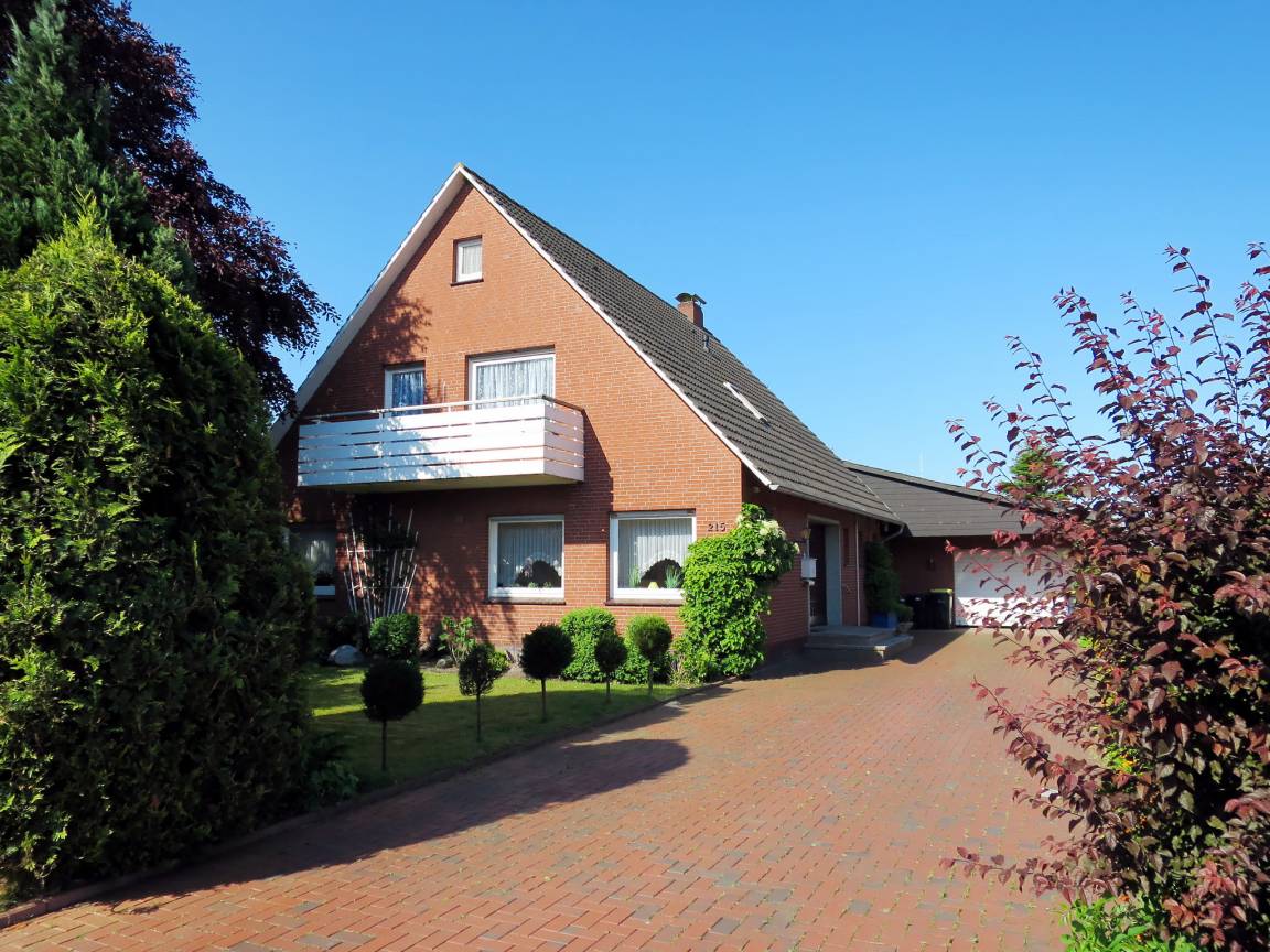 215 M² Ferienhaus ∙ 5 Schlafzimmer ∙ 9 Gäste - Hage