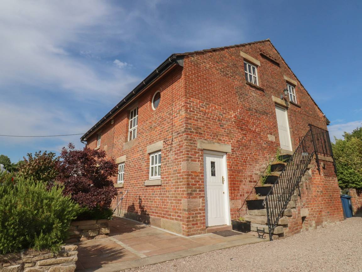 Cottage ∙ 4 Bedrooms ∙ 8 Guests - Southport