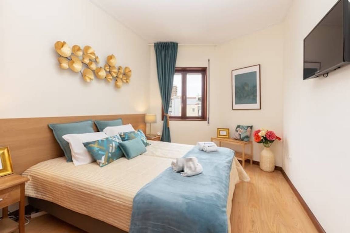 88 M² Apartamento ∙ 3 Habitaciones ∙ 9 Huéspedes - Oporto
