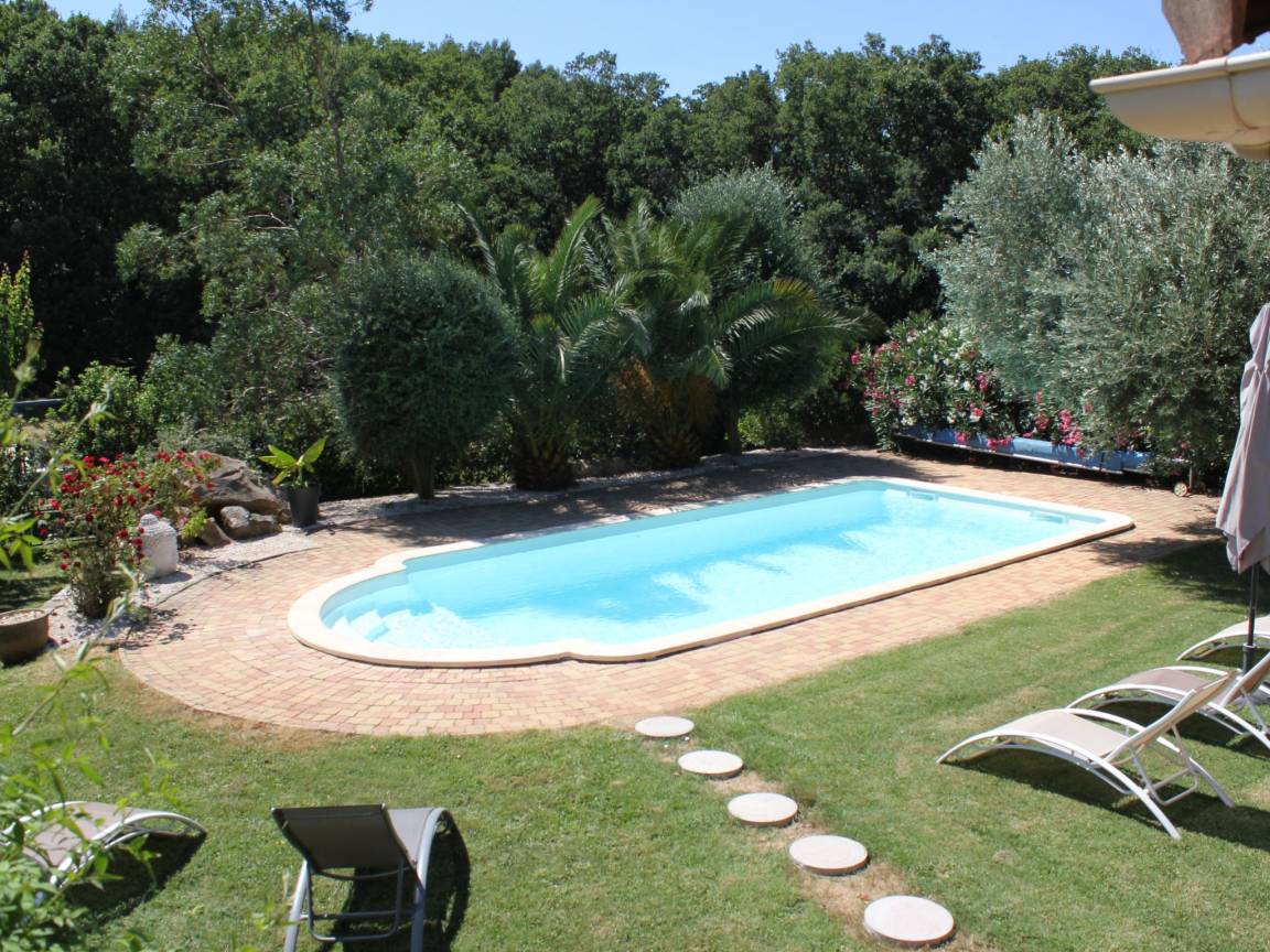 180 M² Ferienhaus ∙ 3 Schlafzimmer ∙ 5 Gäste - Castillon-du-Gard