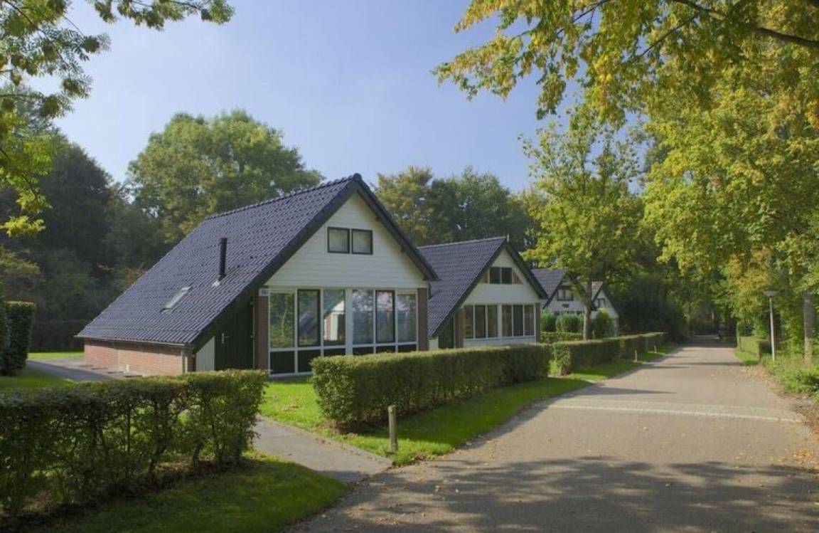 70 M² Bungalow ∙ 3 Slaapkamers ∙ 6 Gasten - Herzogenrath