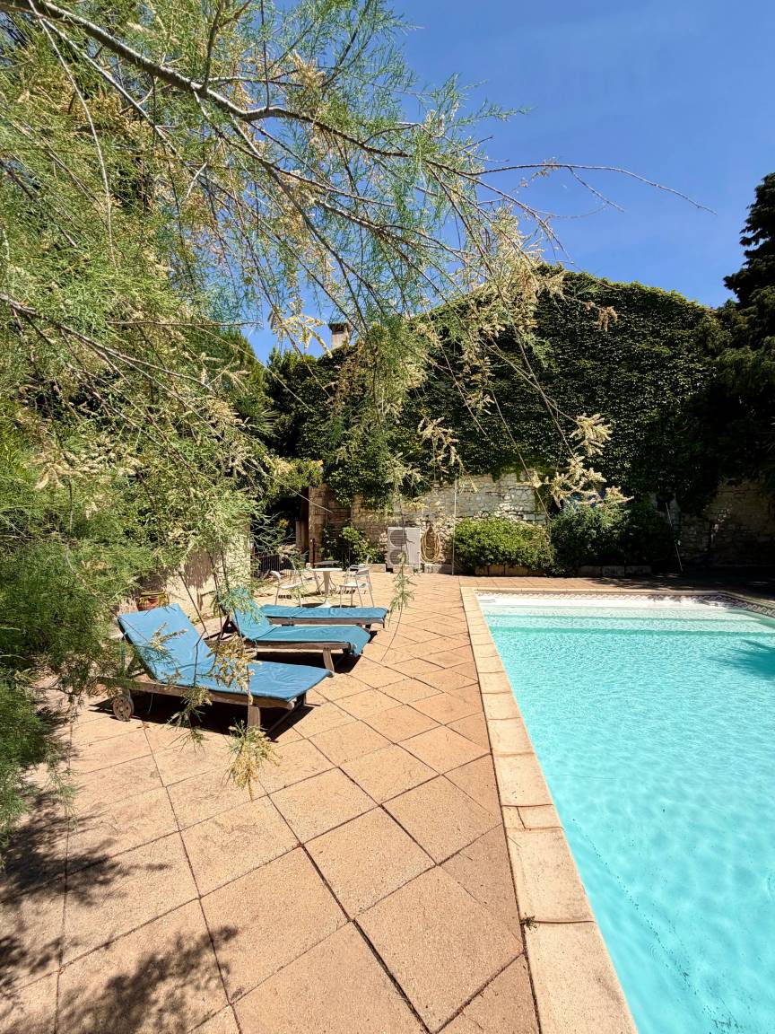 400 M² Villa ∙ 5 Habitaciones ∙ 15 Huéspedes - Arles