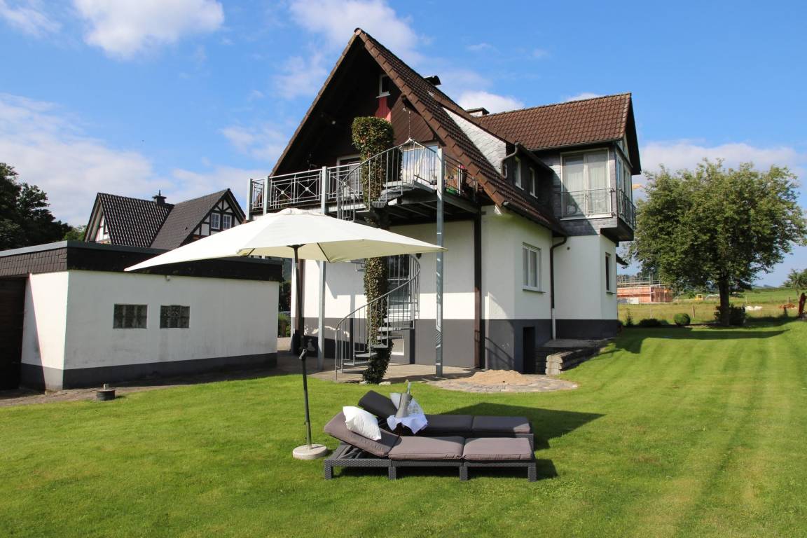 57 M² Ferienwohnung ∙ 1 Schlafzimmer ∙ 4 Gäste - Bad Fredeburg