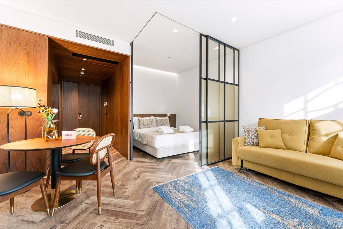 35 M² Studio Flat ∙ 1 Bedroom ∙ 4 Guests - Braga