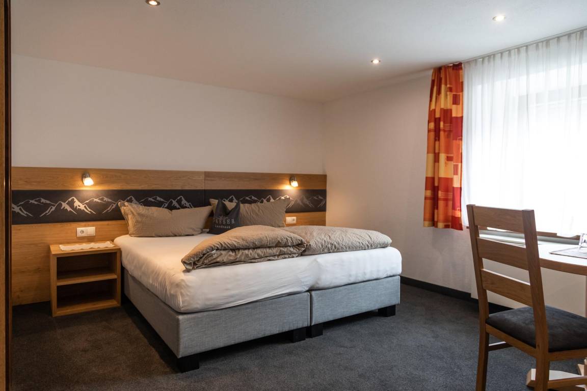 33 M² Hotel ∙ 2 Habitaciones ∙ 3 Huéspedes - Ladis