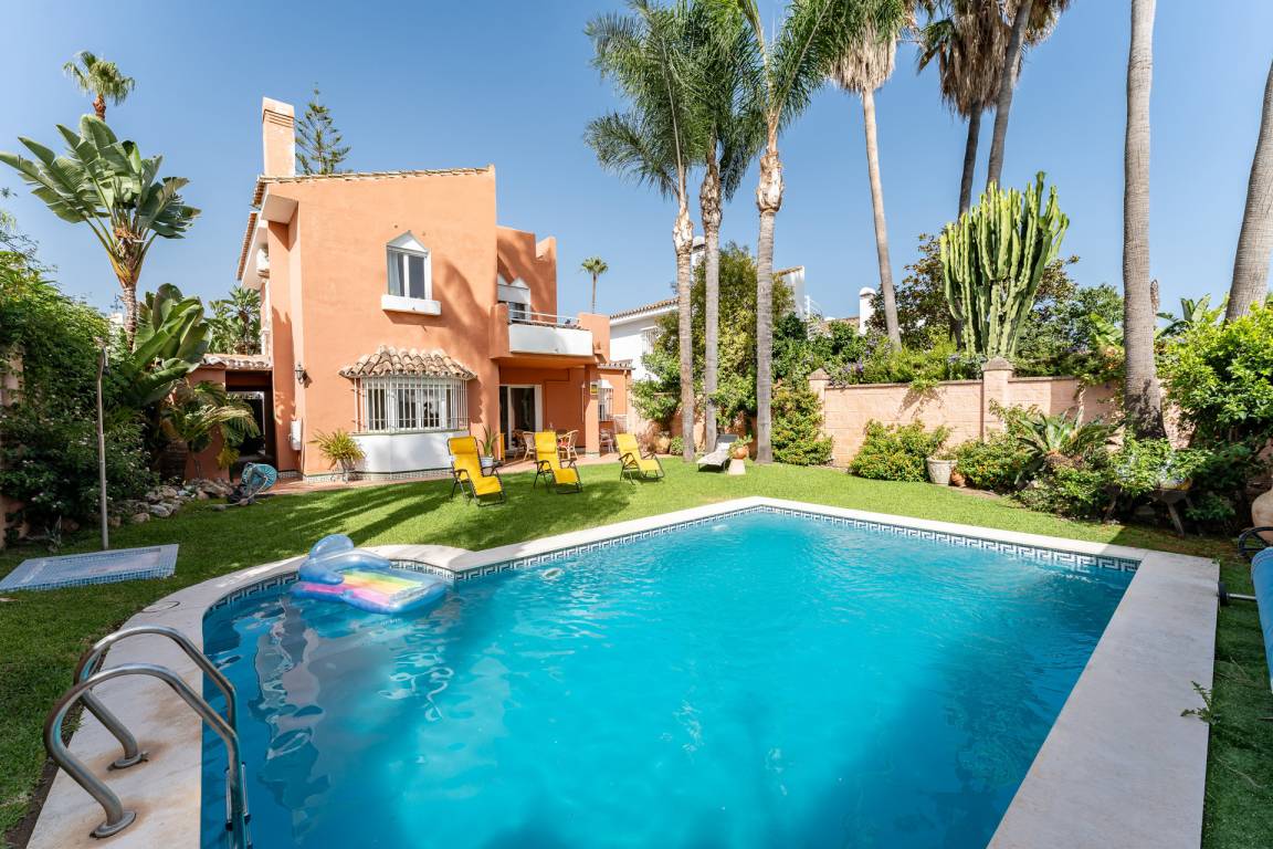 192 M² Villa ∙ 3 Schlafzimmer ∙ 8 Gäste - Puerto Banús