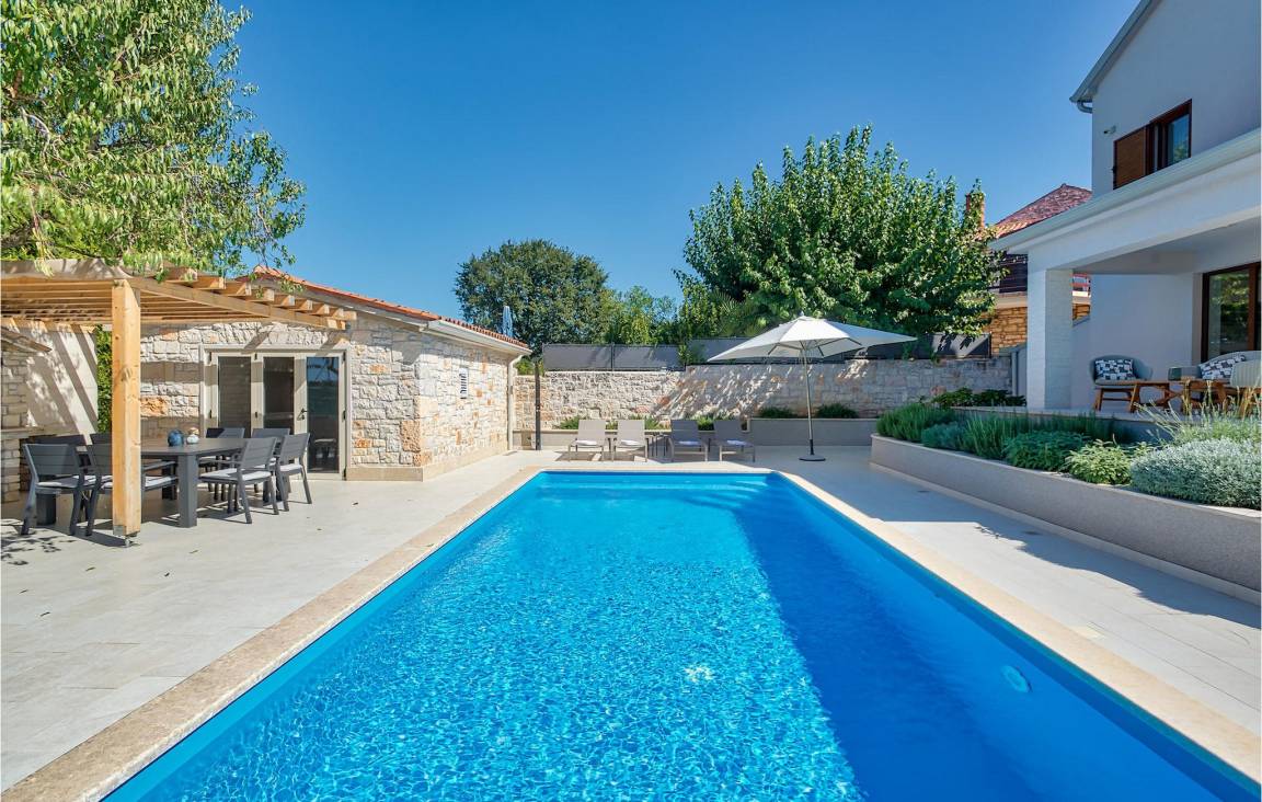 150 M² Huis ∙ 4 Slaapkamers ∙ 8 Gasten - Umag