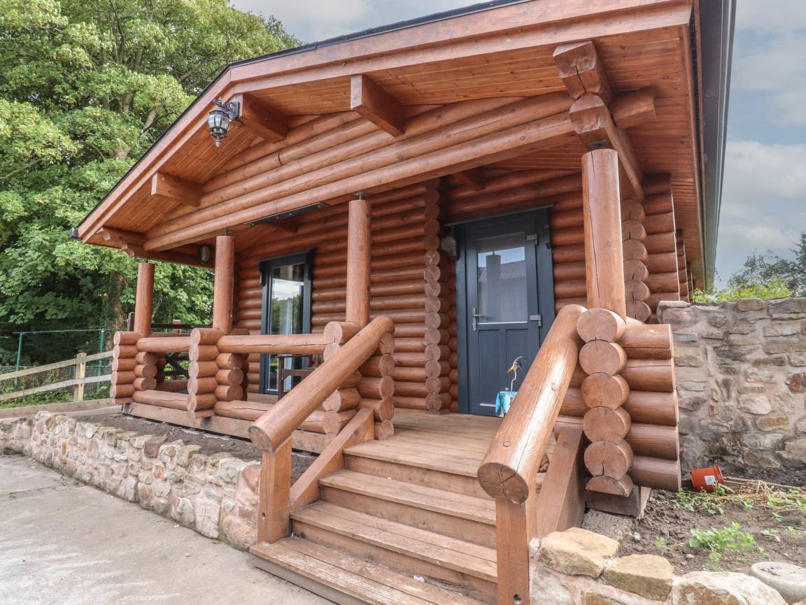 Cottage ∙ 2 Bedrooms ∙ 4 Guests - Southport