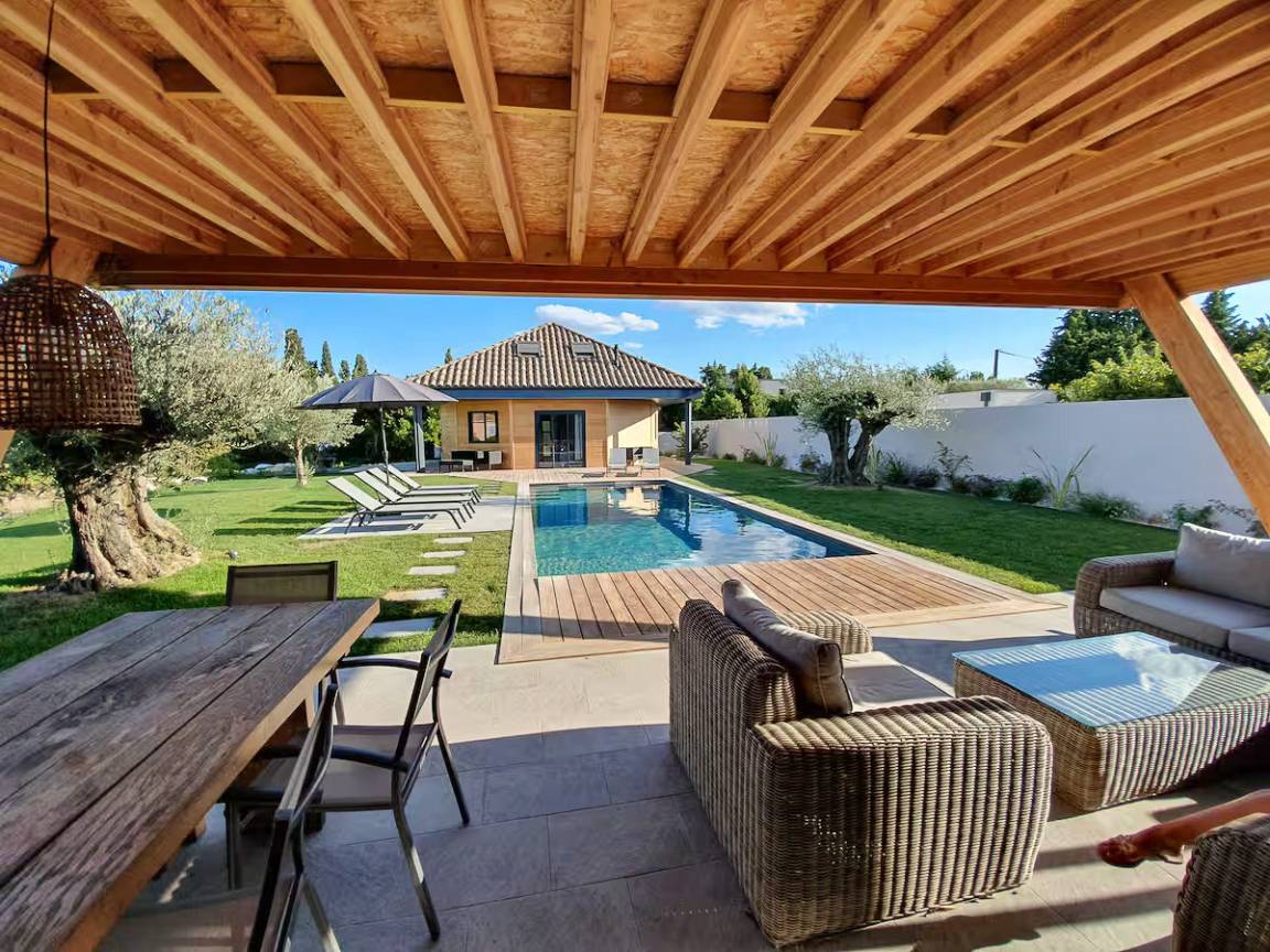 80 M² Maison De Vacances ∙ 3 Chambres ∙ 6 Personnes - Eygalières