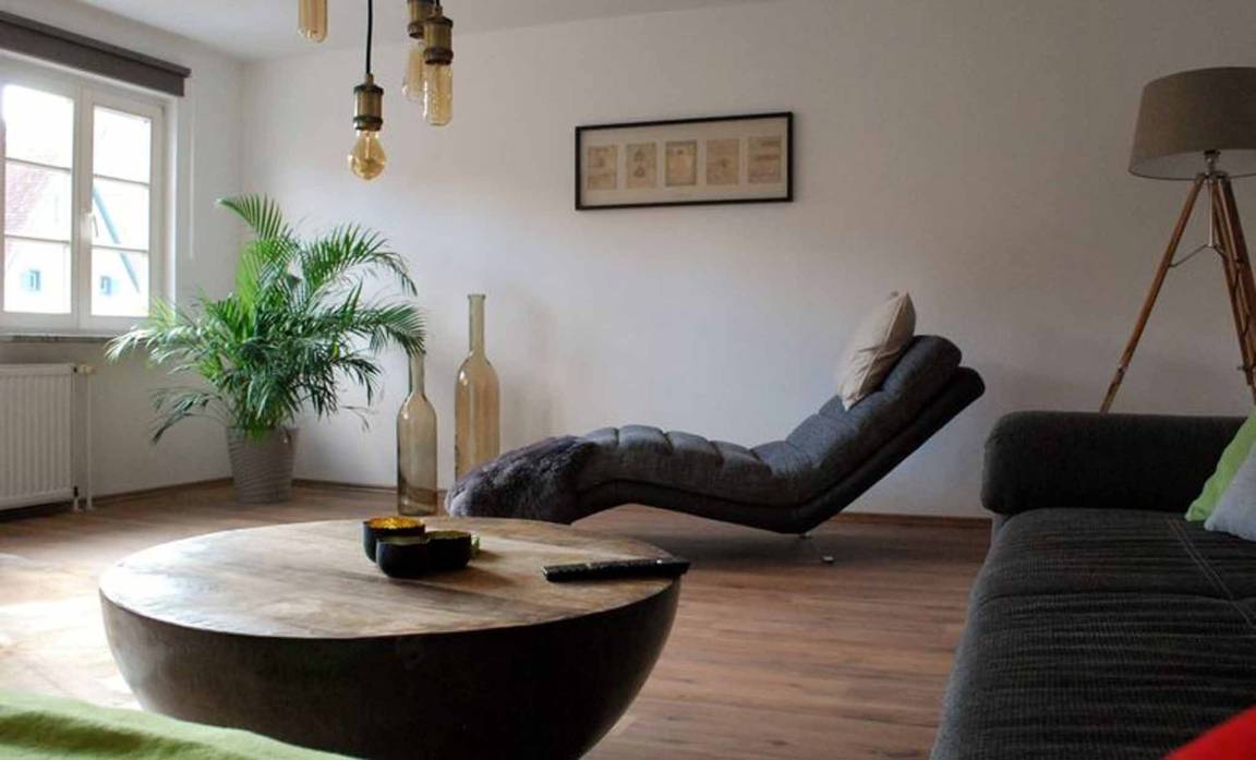 85 M² Ferienwohnung ∙ 1 Schlafzimmer ∙ 2 Gäste - Dinkelsbühl