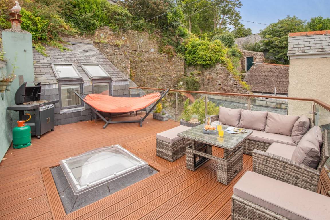Cottage ∙ 5 Bedrooms ∙ 9 Guests - Plymouth