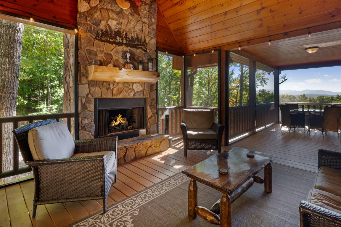 217 M² Cabin ∙ 3 Bedrooms ∙ 8 Guests - Nottely Lake, GA