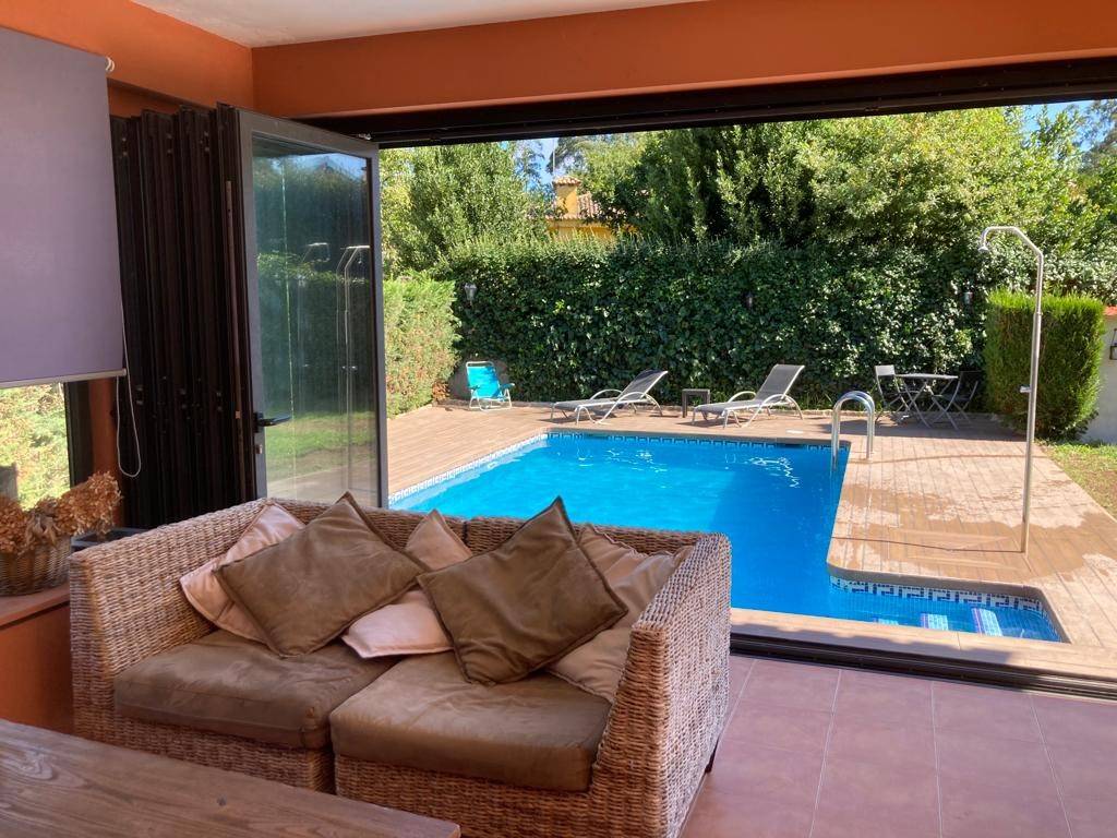 210 M² Villa ∙ 4 Chambres ∙ 9 Personnes - Tui