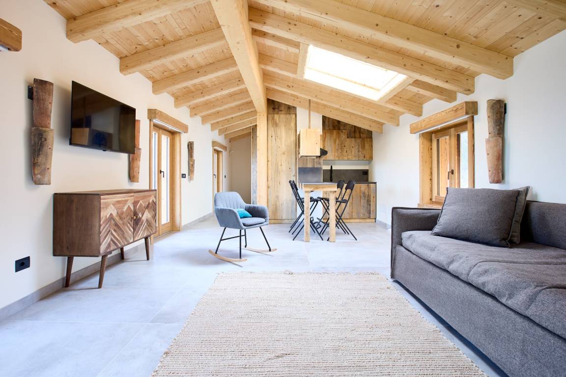 300 M² Chalet ∙ 2 Chambres ∙ 10 Personnes - Lac de Côme