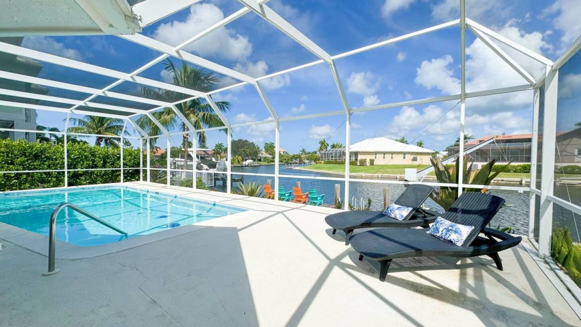 148 M² House ∙ 2 Bedrooms ∙ 5 Guests - Marco Island, FL