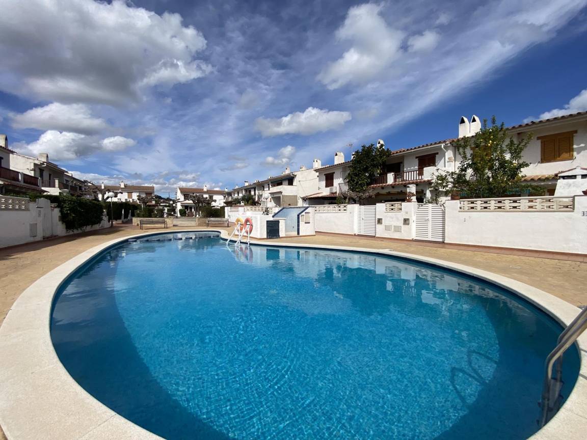 61 M² Apartamento ∙ 2 Habitaciones ∙ 4 Huéspedes - Torredembarra
