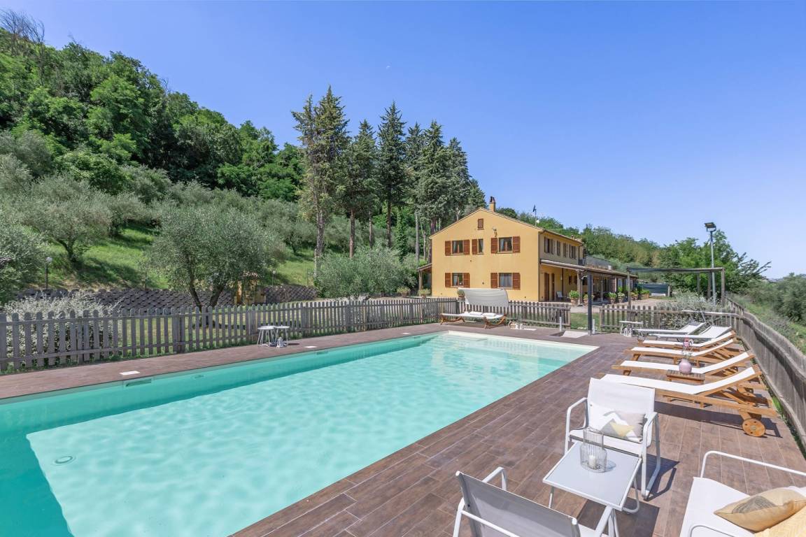 321 M² Villa Vacanza ∙ 5 Camere Da Letto ∙ 11 Ospiti - Fermo