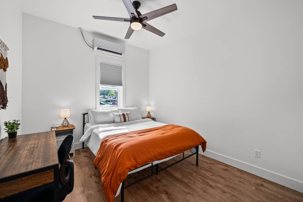 65 M² Apartment ∙ 2 Bedrooms ∙ 4 Guests - Clarksville, TN