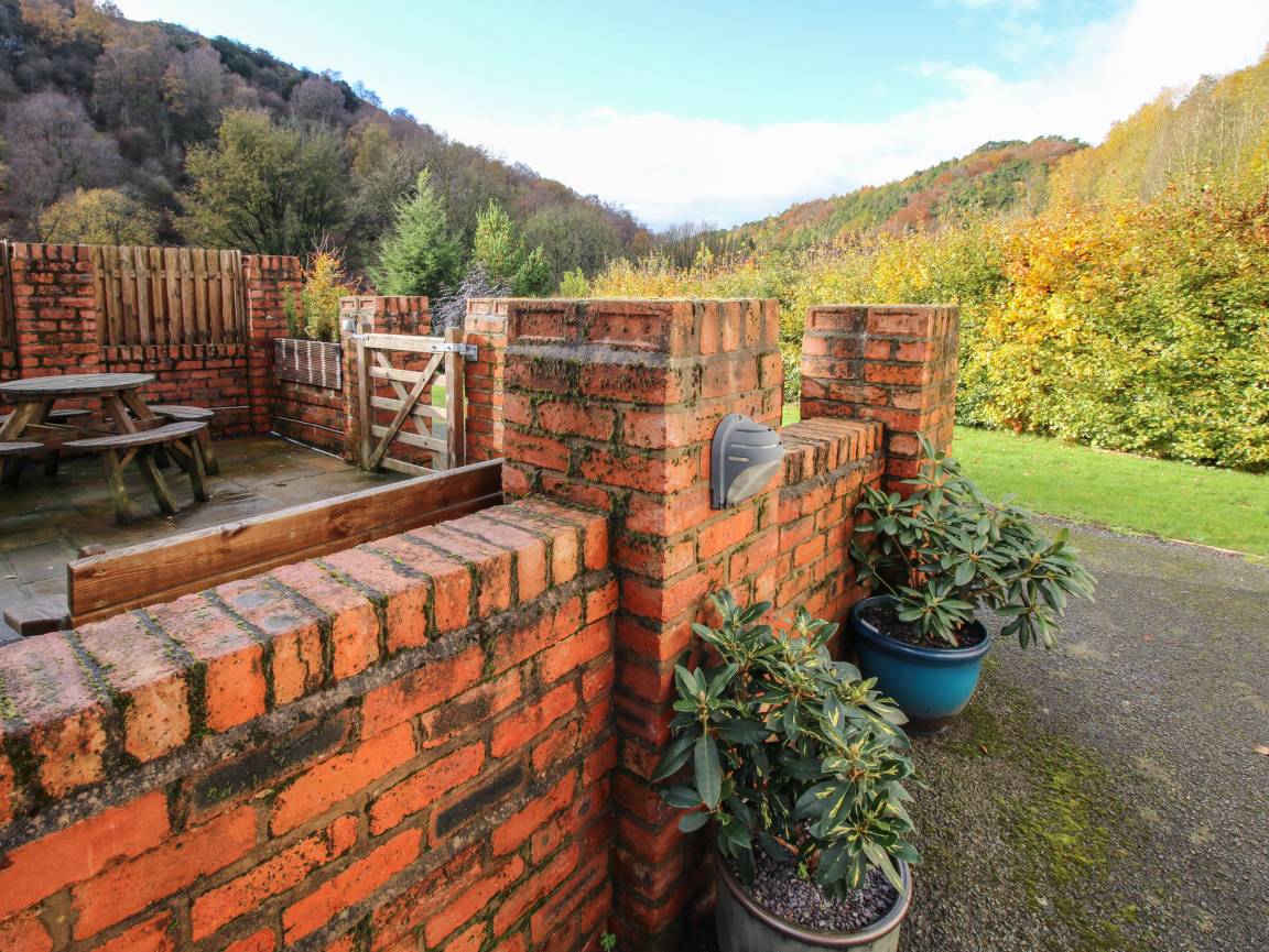 Cottage ∙ 2 Bedrooms ∙ 6 Guests - Wales