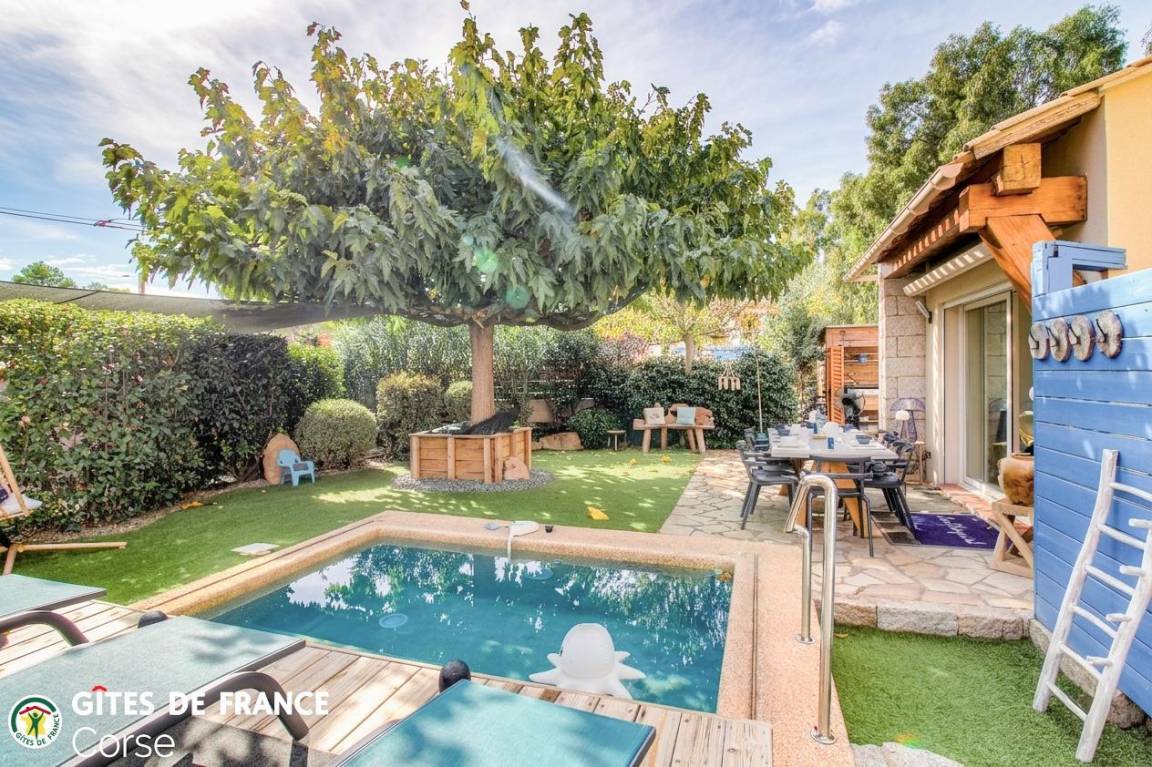 139 M² Gîte ∙ 4 Chambres ∙ 8 Personnes - Zonza